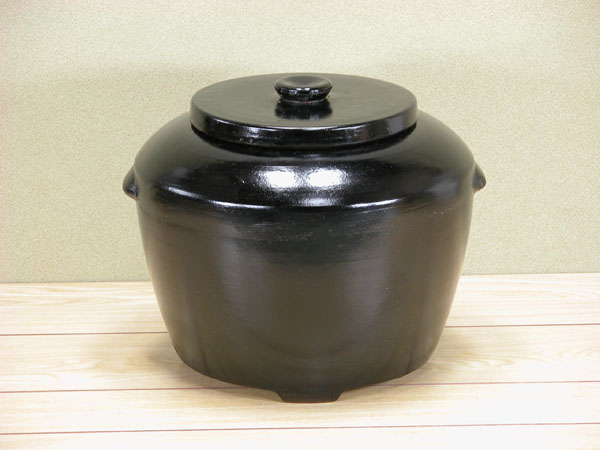 炭火消火に ダルマ火消し壷 : 囲炉裏・火鉢・七輪のうんちく 炭火消火に ダルマ火消し壷 : 囲炉裏・火鉢・七輪のうんちく