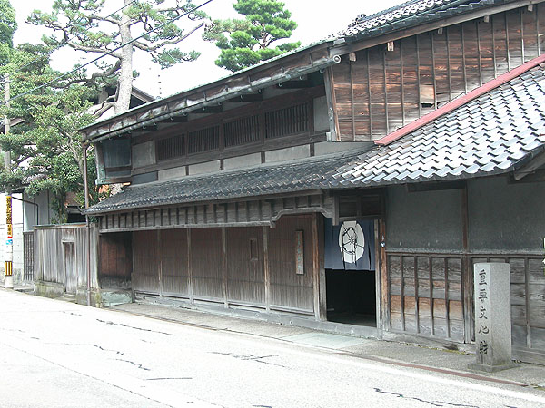 喜多家住宅の囲炉裏 囲炉裏 火鉢 七輪のうんちく 炭火道 喜多家住宅の囲炉裏 囲炉裏 火鉢 七輪のうんちく 炭火道