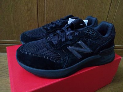 【株主優待】ニューバランスのスニーカーが届く☆
