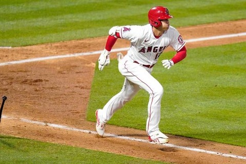 20210402_ohtani2_ap-560x373