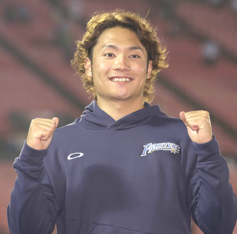 悲報 坂本 恥ずかしいから俺たちをハンカチ世代って言うな