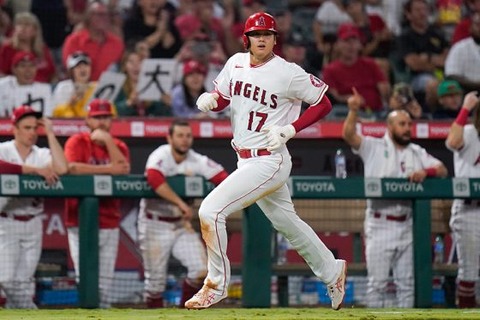 20210829_ohtani4_ap-560x373