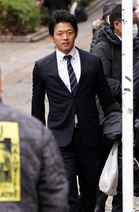 C72F8EF5-6988-46F2-A381-0C31523CC9F7