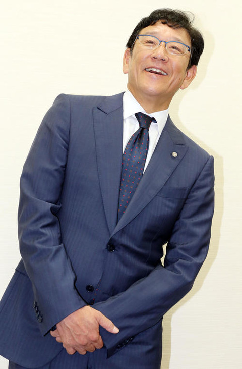 725A53D0-96B9-4C7F-85E3-5350051AE928