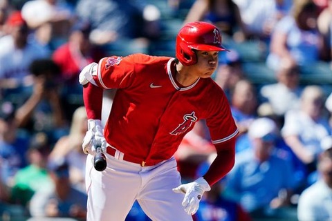 20220325_ohtani2_ap-560x373