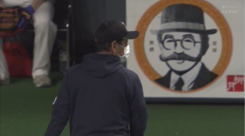 12C829FB-1C5B-4933-B32D-690D2FBCB68F