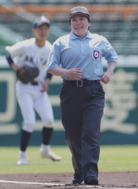 【高校野球】甲子園で女性審判がデビューへ 今夏から導入のサムネイル