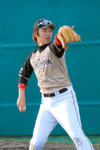 HOK201102080002
