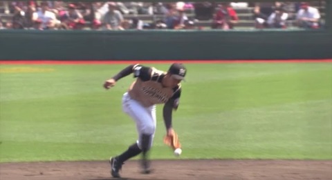 2182CE52-5FA5-475B-BF30-6CCF3C8E063F