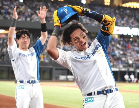 【日本ハム】水谷瞬、今季第2号ソロホームランで同点に｜DeNA戦｜打った時の反応まとめ｜6/10のサムネイル