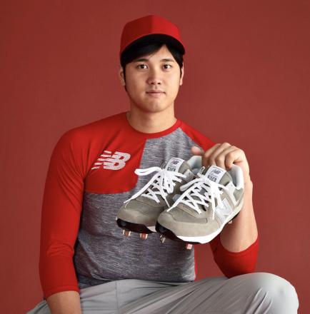 shohei-otani-new-balance-574-cleats-1