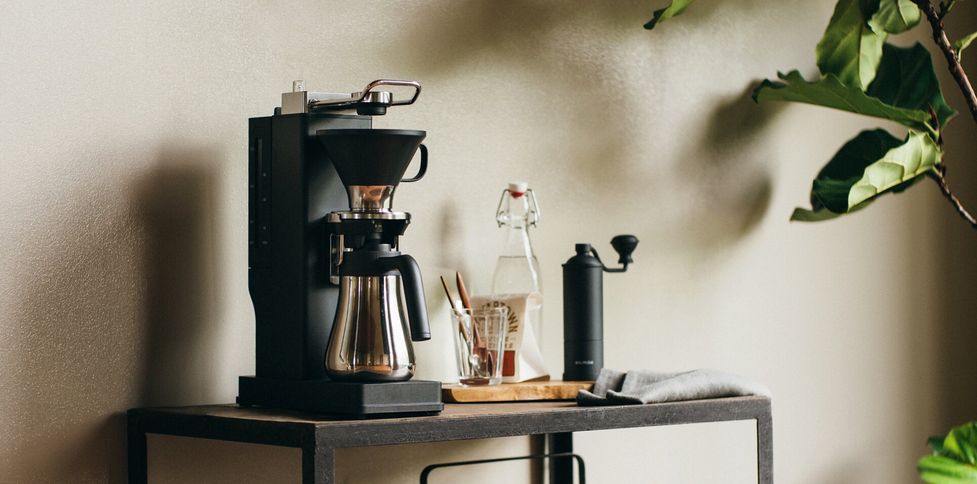 バルミューダのコーヒーメーカー めちゃくちゃかっこいい なんｊリーグ