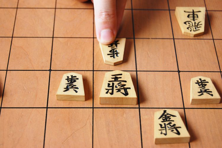 将棋とかいう2回行動する奴が現れただけで崩壊するゲーム なんjリーグ 将棋とかいう2回行動する奴が現れただけで崩壊するゲーム なんjリーグ