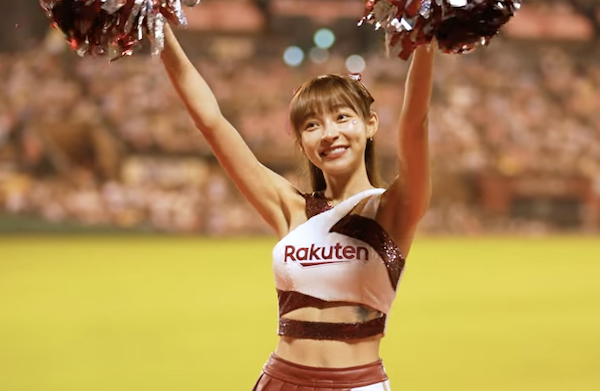 “かわいすぎる台湾チア”リン・シャンが来日 「Rakuten Girls」が勝利の女神に