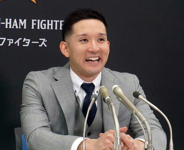 ファイターズ今更札幌ドーム問題知ったんやけど女の子「私野球詳しいよ!パ・リーグの試合とか見てるし!」ワイ「日ハムの1番は誰?」女の子「...」日ハムのガソスタユニ、青い方が良かった日本ハムファイターズさん、他球団に主力を次々に提供日ハム、全員打率が低いのに長打はそこそこ出て点を取りまくる謎の球団へ