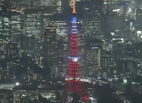 大谷を祝してエンゼルスカラーに灯った東京タワーがカッコいい