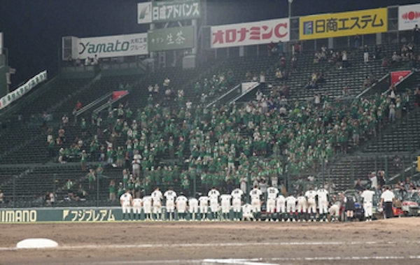 専大松戸応援団がアルプスに間に合わず　新幹線車内では結果に一喜一憂