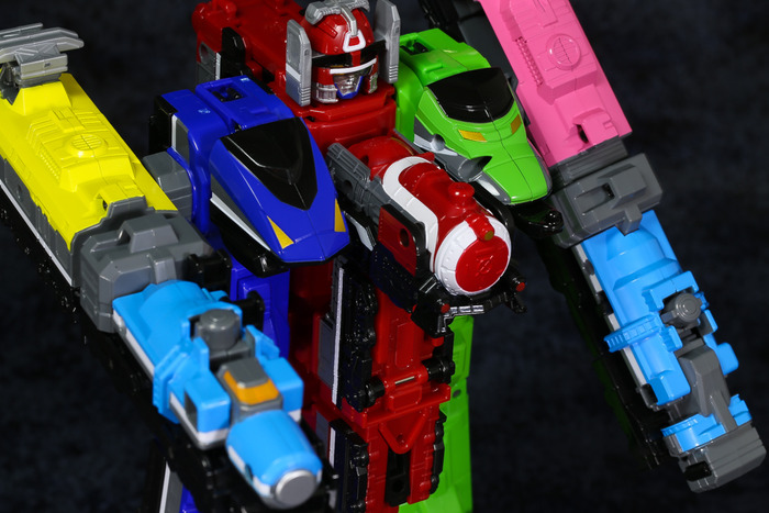 烈車戦隊トッキュウジャー 烈車合体dxディーゼルオーセット レビュー トイナビ フィギュア レビューブログ R18 烈車戦隊トッキュウジャー 烈車合体dxディーゼルオーセット レビュー トイナビ フィギュア レビューブログ R18