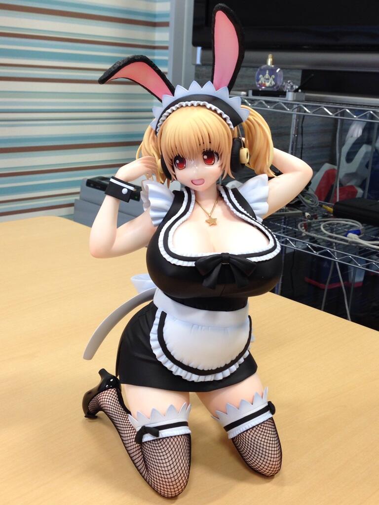 ぽちゃ子 フリーイング すーぱーぽちゃ子 バニーver 1 4スケールフィギュア 監修中画像公開 そに子との乳比べも Figure News