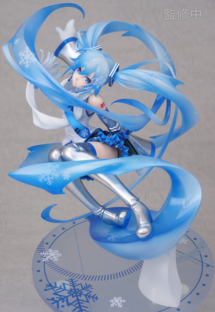 グッスマ 雪ミク Monq氏イラスト スケールフィギュア彩色原型公開 再販決定の 初音ミク 深海少女ver は来週予約開始 Figure News