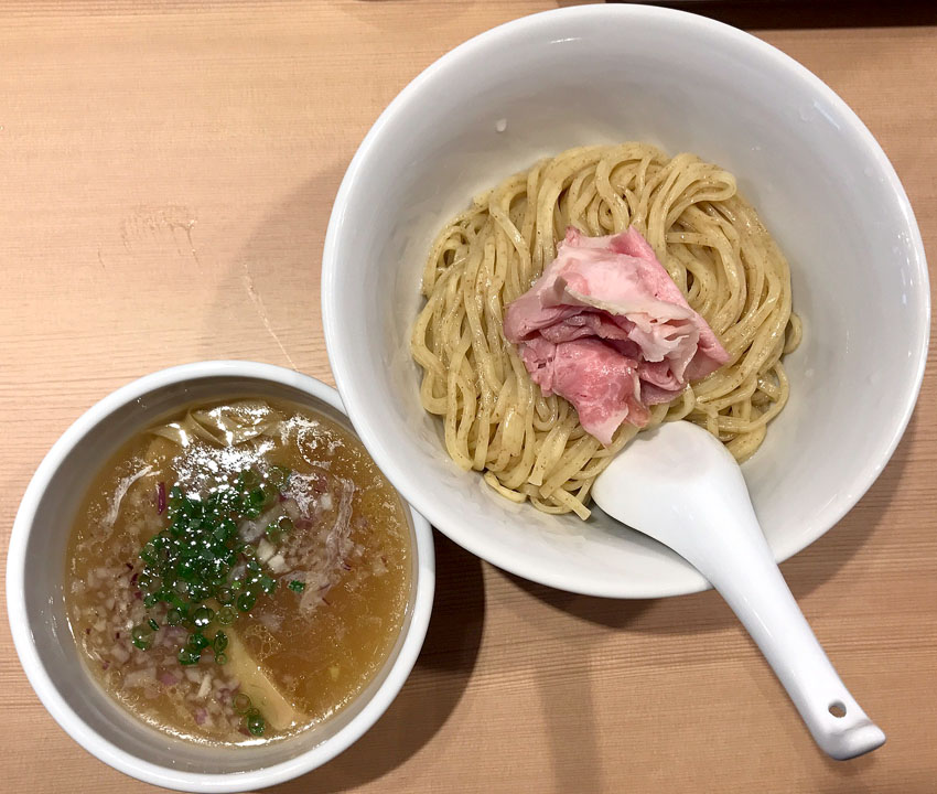 らぁ麺 鳳仙花 新宿歌舞伎町 11 15 Fileのラーメンファイル