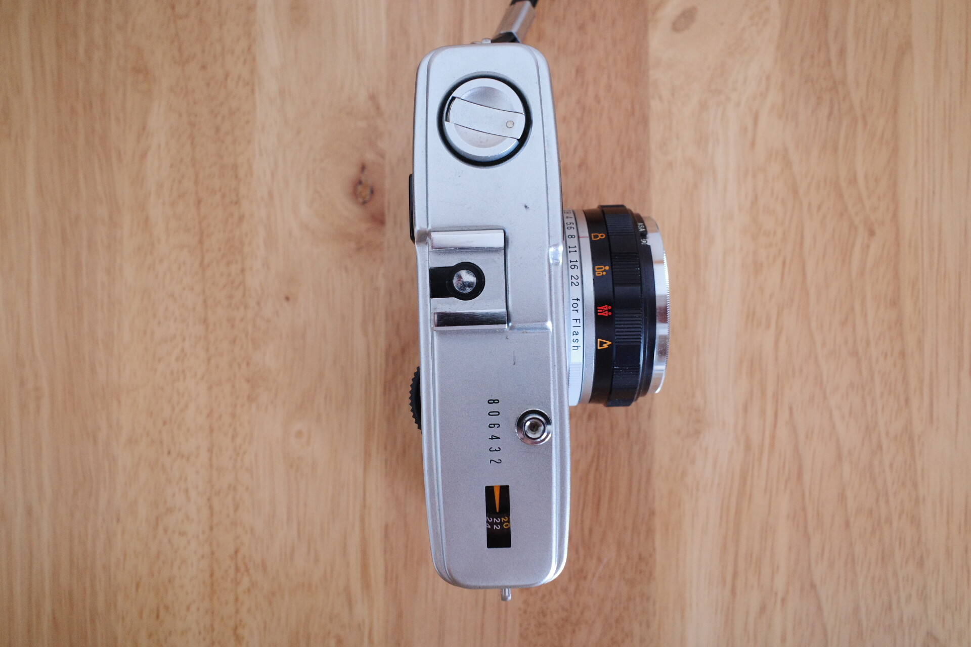 フィルムカメラでのストロボ使用方法【暫定】 : Darkroom Door