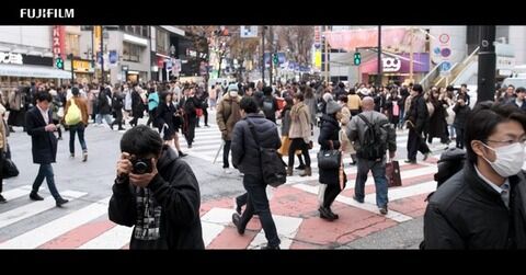 富士フイルム、写真家・鈴木達朗さん起用の広告動画が物議をかもすも即削除で対応