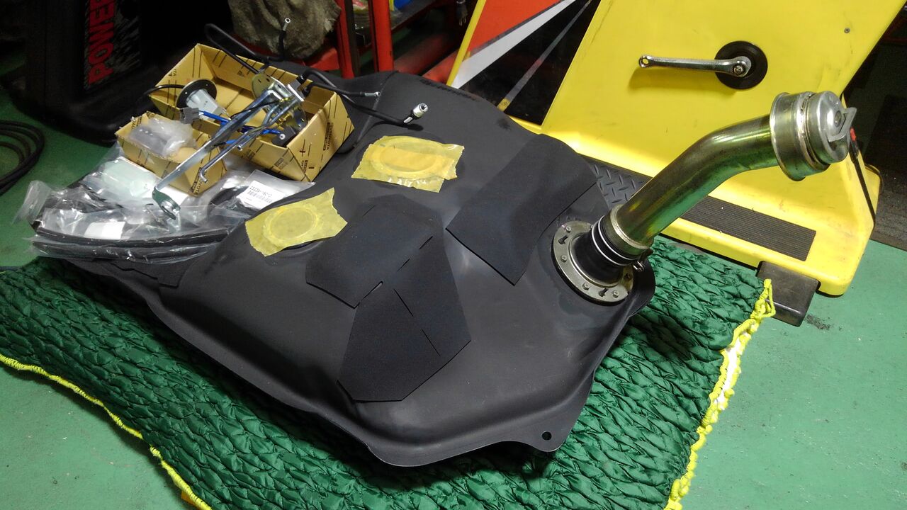 AE86燃料タンク交換依頼 : Fine Racing Designの出来事