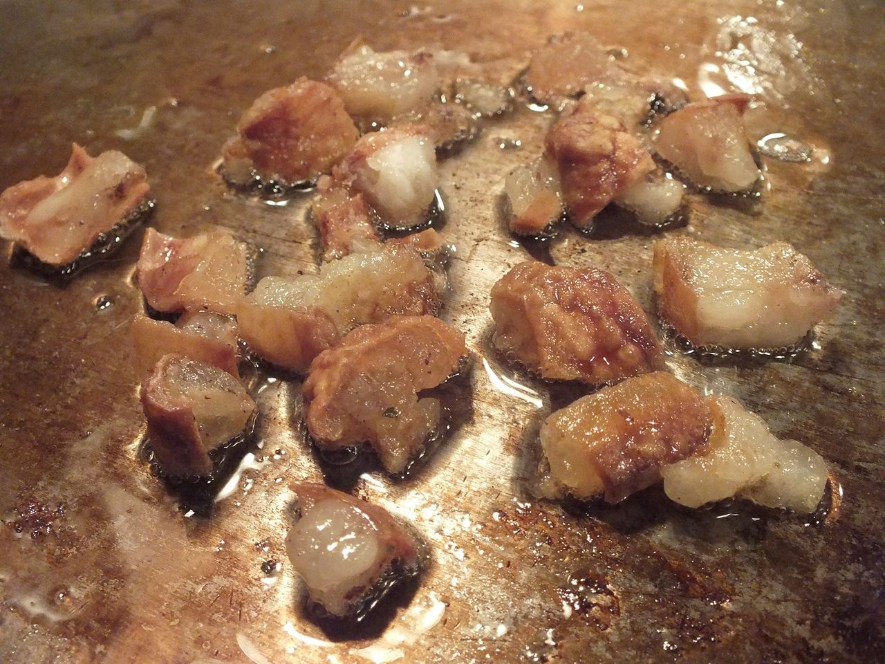 老舗肉店の隠れ人気メニュー「トンカラ」が熱愛される！？