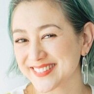 左利きの子供を育てる：日常の工夫と教育の重要性