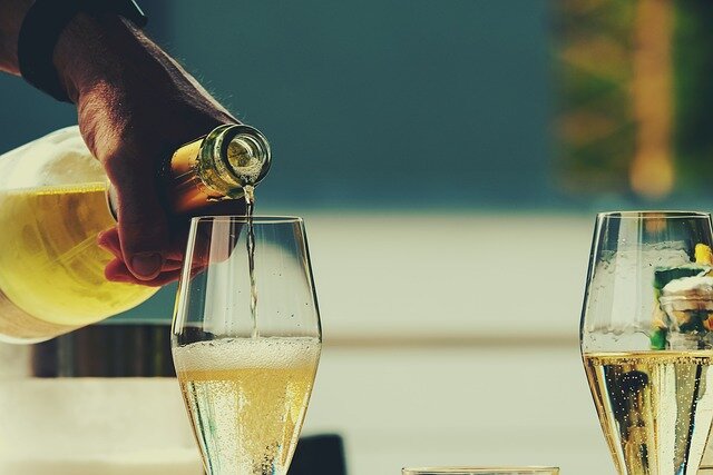 筋トレ後のアルコール摂取が筋肉に与える影響と注意点