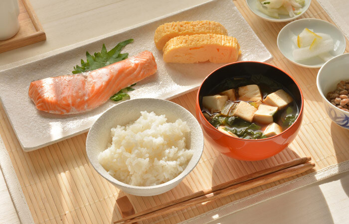筋肉の衰えを防ぐために朝食で摂るべきタンパク質とは？