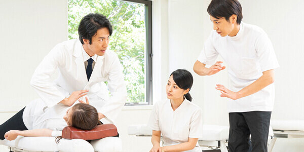 季節の変わり目に注意！顔の反射区で解消する美容・健康法