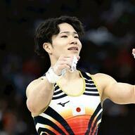 岡慎之助選手、パリ五輪で種目別鉄棒で金メダル獲得！