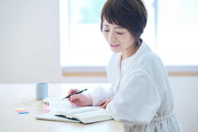 40・50代必見！ケイトのアイシャドウ活用法で若見えを手に入れよう