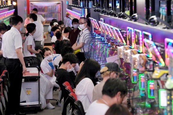 「パチンコ屋でワクチン接種」に対するユーザーの反応