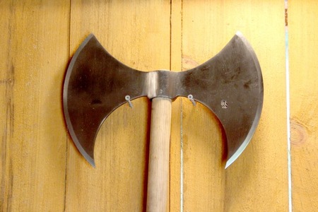 double-headed-axe