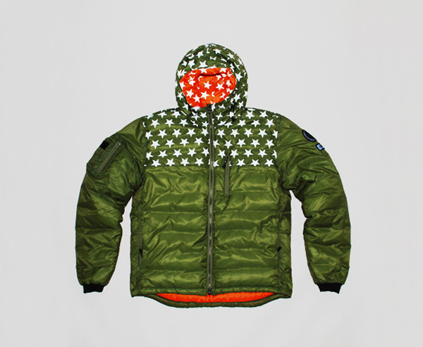 canadagoose_cncpts_lodghood_gr_02