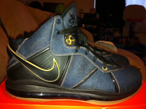 nike-lebron-8-denim-detailed-images-04