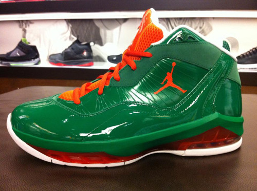 Jordan-Melo-8-X-Mas-Edition