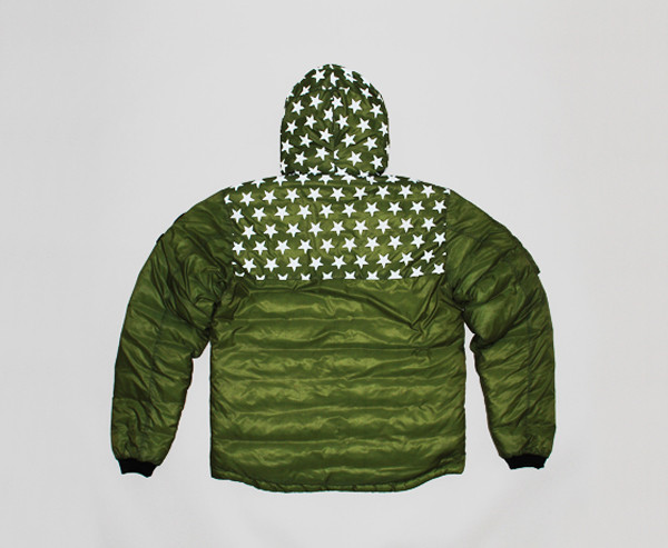 canadagoose_cncpts_lodghood_gr_06