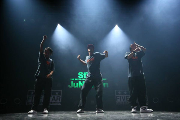 383519_469643679784500_368584155_n[1]