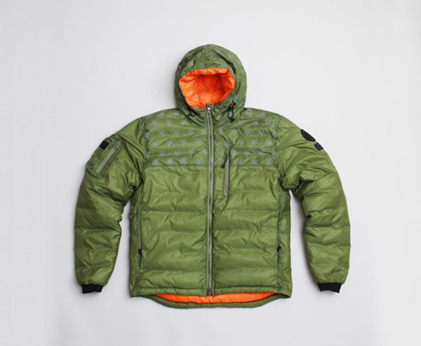 canadagoose_cncpts_lodghood_gr_01