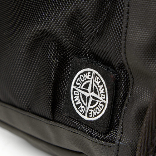 27-01-2014_stoneisland_backpack_black4