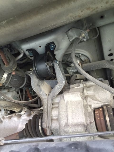 エンジンマウント交換 バモス フジオート常務の日常