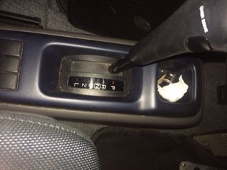 故障車牽引の注意 シフトロック解除 スイフト フジオート常務の日常 故障車牽引の注意 シフトロック解除 スイフト フジオート常務の日常