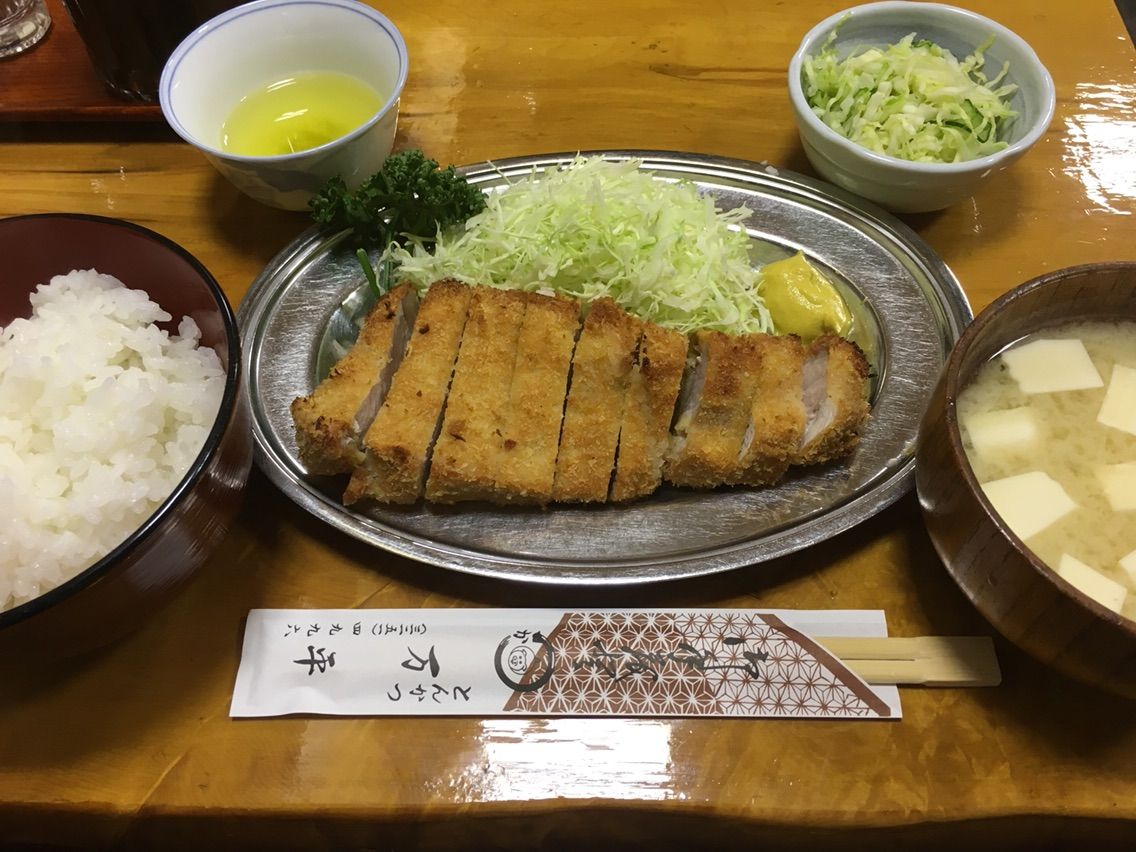 とんかつ 万平 神田を喰らう 神田 大手町ランチ記録 とんかつ 万平 神田を喰らう 神田 大手町ランチ記録