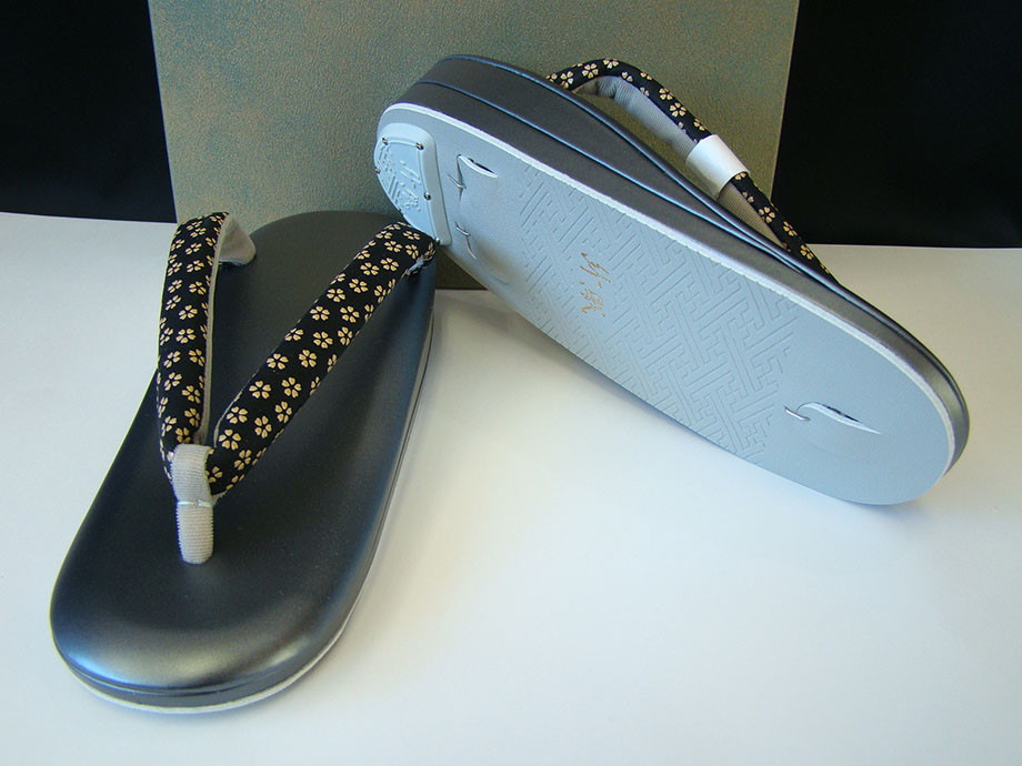 時代屋 新品 最高級 ブランド 紗織 印伝 履きやすい 小判型 草履 Zｓ717