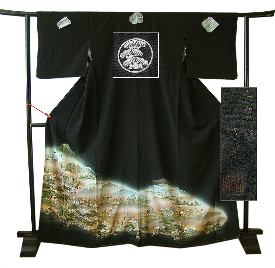 時代屋 裄66.3ｃｍ 結婚式 作家物 極上縮緬地 上洛絵図 金彩加工染柄 黒留袖 正絹 未使用 仕付糸付 丸に右三階松 154ｃｍ～160ｃｍ D571