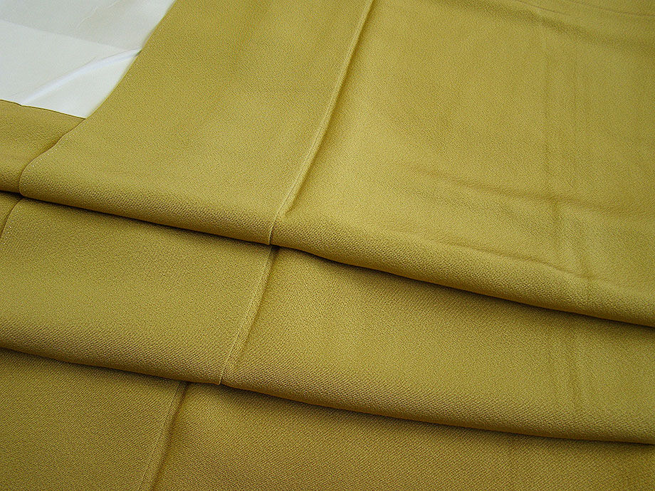 時代屋 裄67.5ｃｍ お茶事 縮緬地 からし色 色無地 正絹 未使用 仕付糸付 共八掛 袷 丸に桔梗 156ｃｍ～162cm Ｍ799